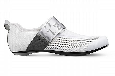 フィジークTRANSIRO HYDRA AEROWEAVE CARBON27cm Fizik Transiro Hydra Aeroweave Carbon Triathlon Shoe