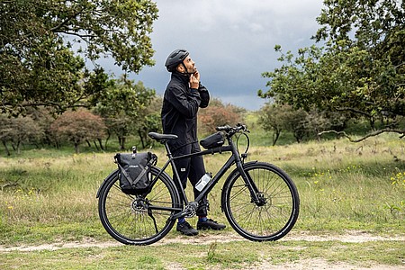 ORTLIEB バッグ OR-F8422 ブラック Amazon.com: ORTLIEB OR-F8422 Bag, Black : Sports & Outdoors