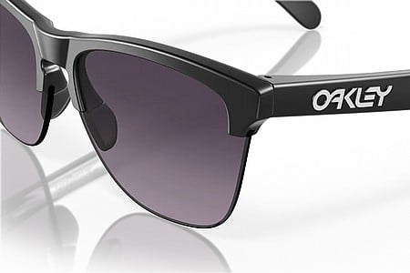 Leonardoda stole Kilauea Mountain Oakley Frogskins Lite Sunglasses Matte Black - Grey Lenses [OO9374-0163] at  WesternBikeworks