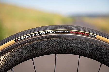skinwall/Black Vittoria Corsa g2.0 Graphene clincher tire 700x23c 