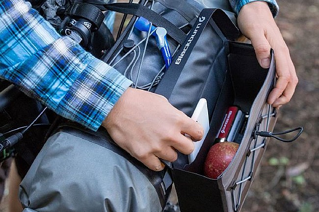 Blackburn Outpost Elite Hitchhiker Handlebar Bag 