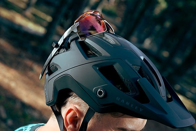 Oakley Encoder Strike Sunglasses 