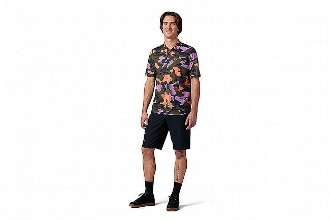 Pearl Izumi Mens Canyon Tech Snap Pinyon Disrupt Camo