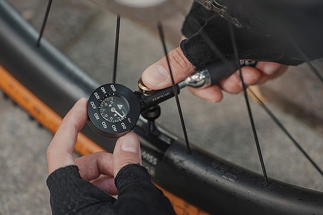 Topeak AirBooster G+ Co2 Inflator w/ Gauge 