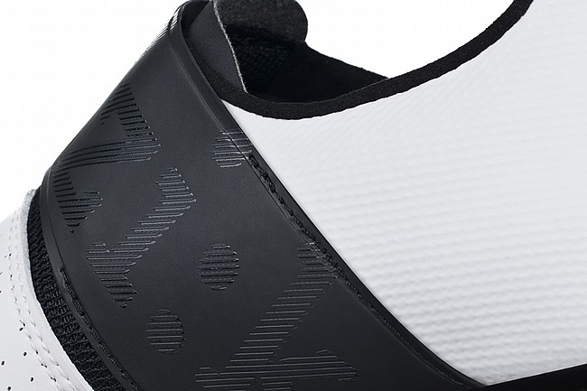 Fizik Mens Vento Infinito Carbon 2 Wide Road Shoe White/Black