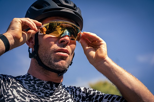 Oakley Kato Cavendish Sunglasses 2023 